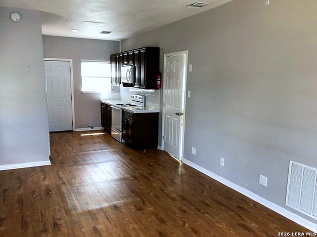 102 Bailey Ave Property Photo 41