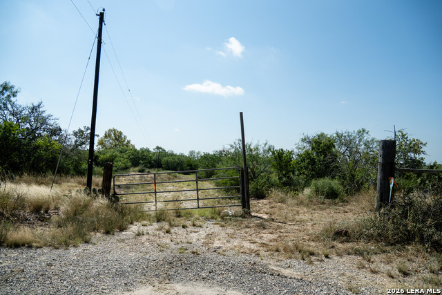 980 Mann Rd 01 Property Photo 4