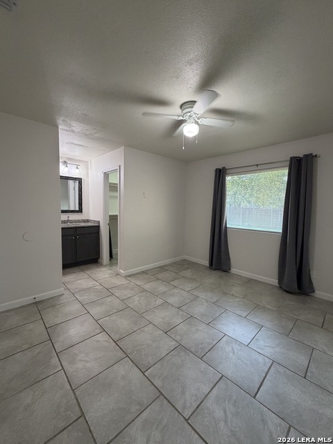 9207 Cliff Way Property Photo 13
