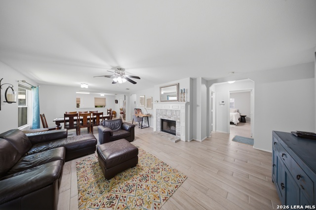 7513 Carriage Pass Property Photo 3