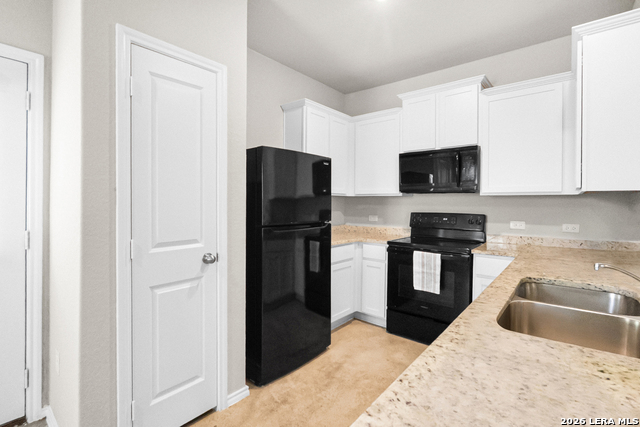 8639 Key Windy Way Property Photo 9