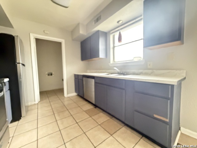 313 Calgary Ave Property Photo 2