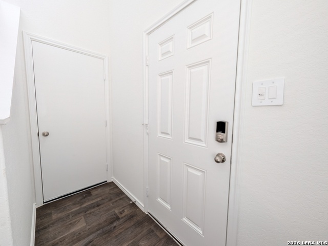 10520 Rainbow Frst Property Photo 6