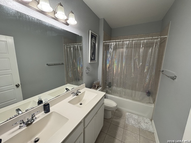 4913 Drovers Property Photo 14
