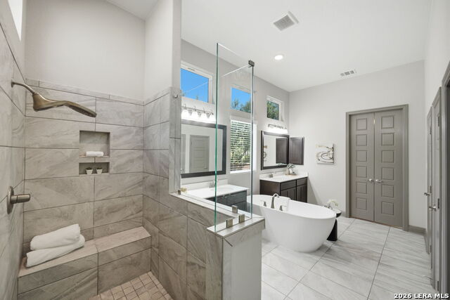 4112 Little Gem Property Photo 4