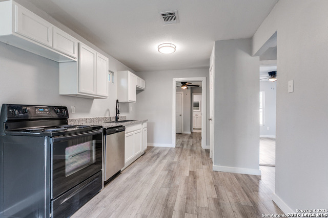 2017 Lyons St Property Photo 4