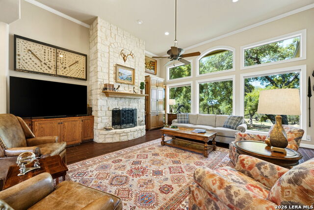 103 Driftwood Property Photo 5