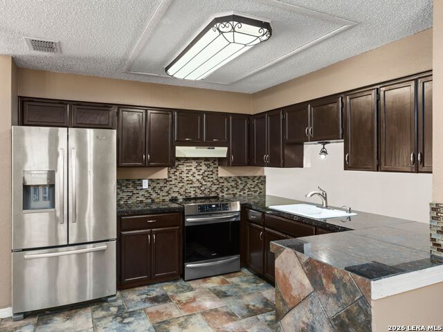 14975 Oak Summit Property Photo 13