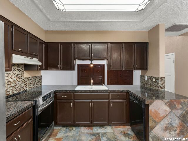 14975 Oak Summit Property Photo 14