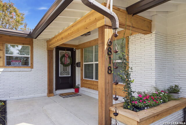 6818 Moss Oak Dr Property Photo 8
