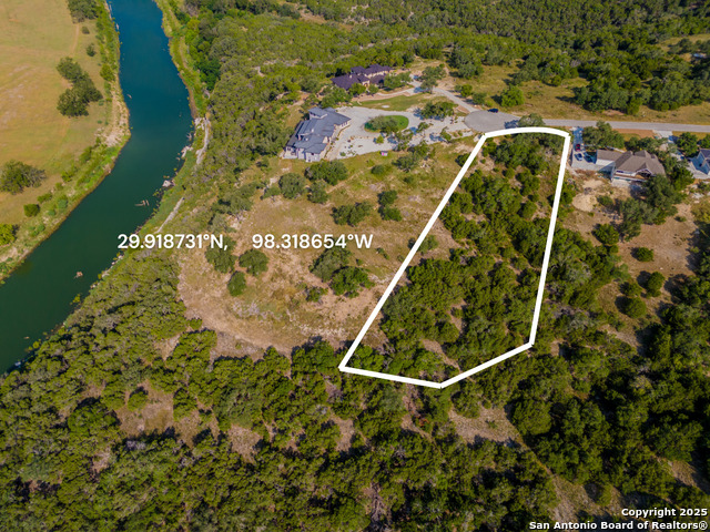 255 River Bend Pl Property Photo 6