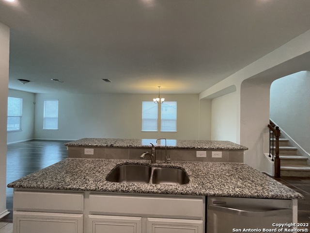 20228 Jove Oak Property Photo 9