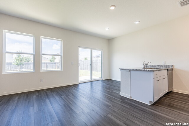 14706 Maple Ter Property Photo 3