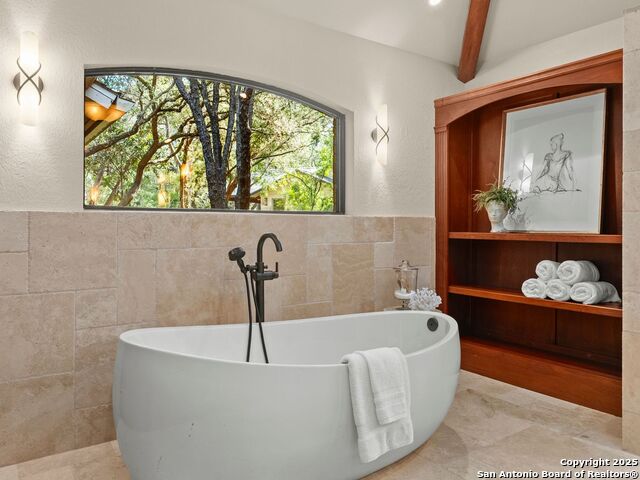5 Ashin Way Property Photo 28