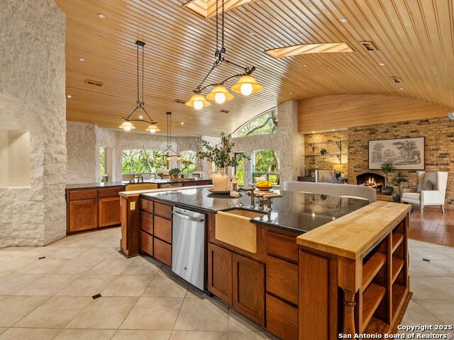 5 Ashin Way Property Photo 34