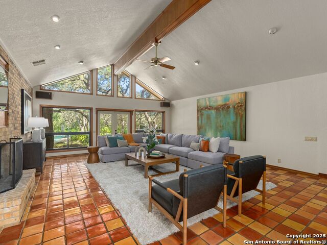 5 Ashin Way Property Photo 37
