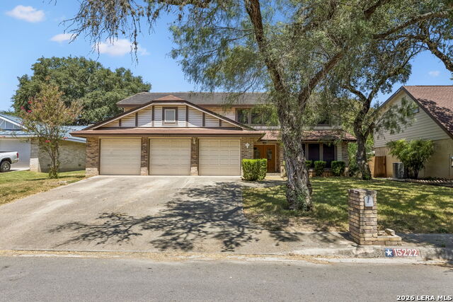 15222 Oak Spring St Property Photo 3