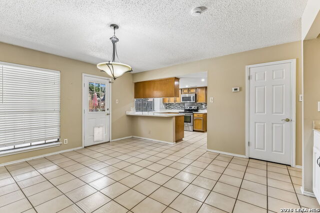 15222 Oak Spring St Property Photo 23
