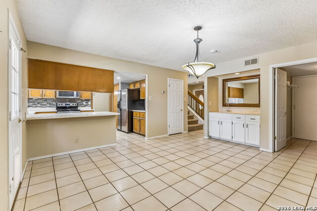 15222 Oak Spring St Property Photo 24