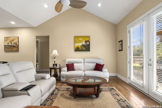 1070 Kings Ranch Property Photo 13