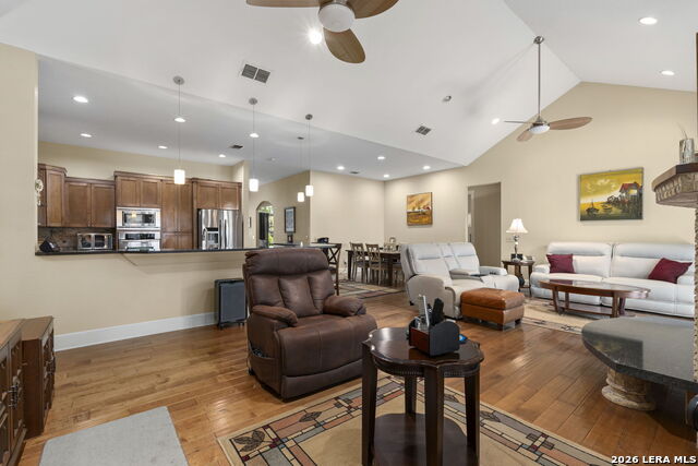 1070 Kings Ranch Property Photo 16