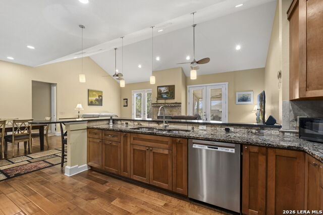 1070 Kings Ranch Property Photo 18