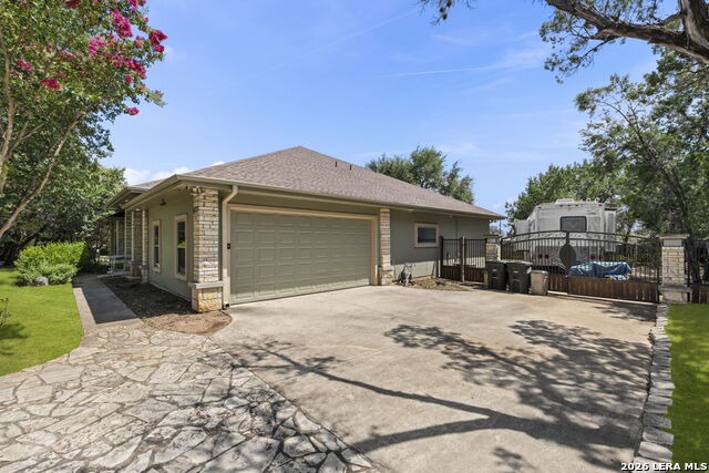 1070 Kings Ranch Property Photo 40