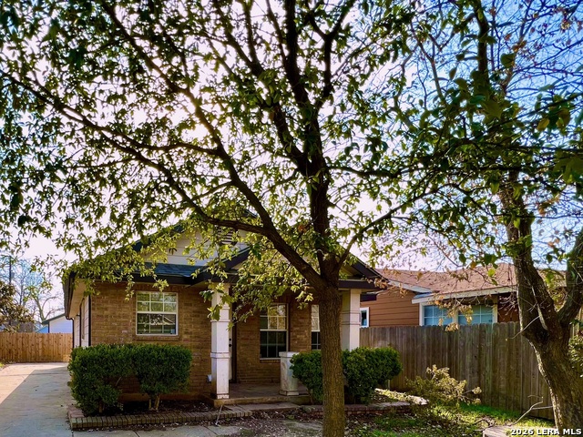 934 ARBOR PL Property Photo 1