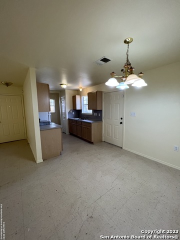934 Arbor Pl Property Photo 4