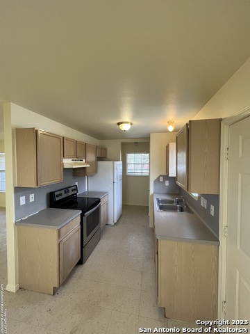 934 Arbor Pl Property Photo 5