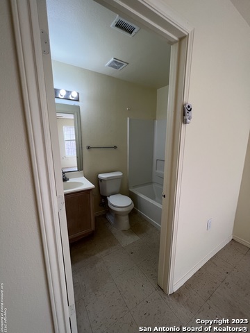 934 Arbor Pl Property Photo 12