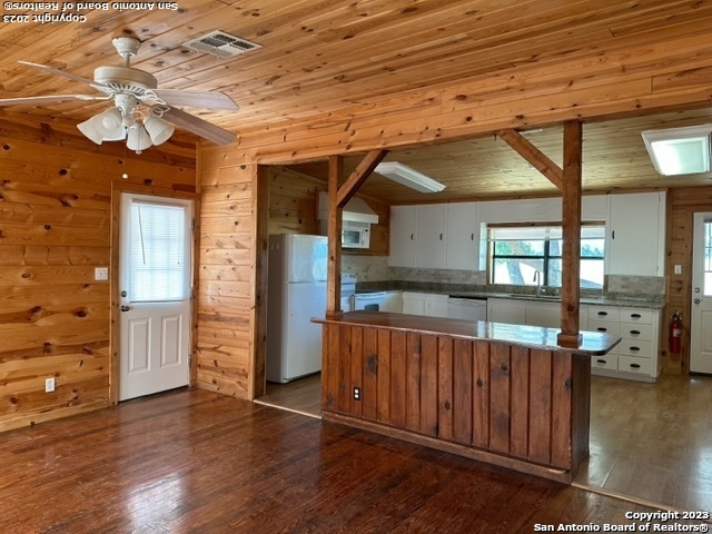 373 Pine Tree Rd Property Photo 12