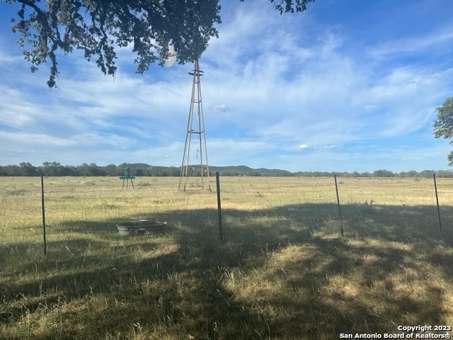 373 Pine Tree Rd Property Photo 16