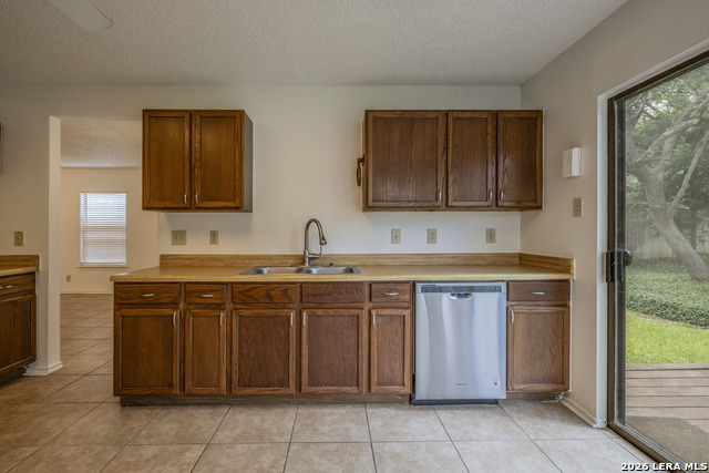 16009 Hickory Well Dr Property Photo 5
