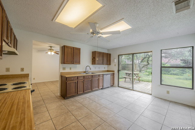 16009 Hickory Well Dr Property Photo 7