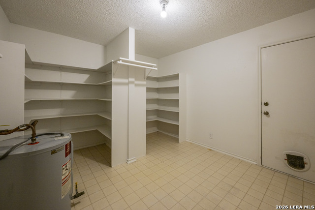 16009 Hickory Well Dr Property Photo 8