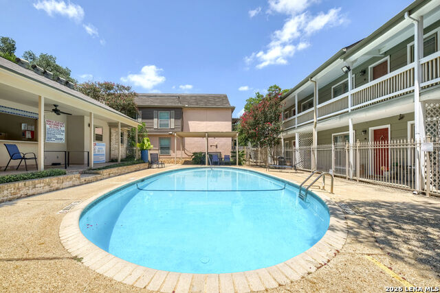 2300 Nacogdoches Property Photo 18