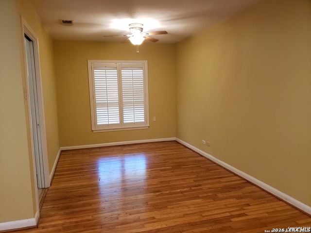 514 Adrian Property Photo 3