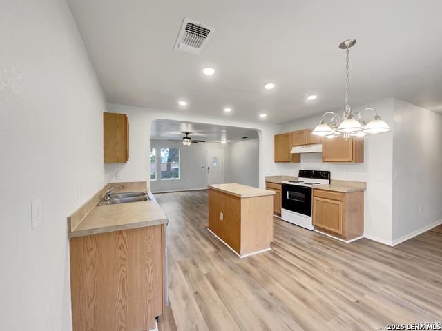 6010 Blossom Bnd Property Photo 5
