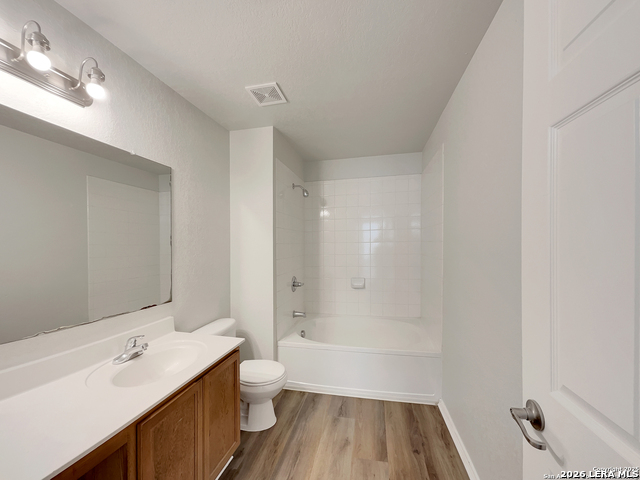 6010 Blossom Bnd Property Photo 6