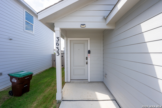 3633 Wentz Hill Dr Property Photo 3