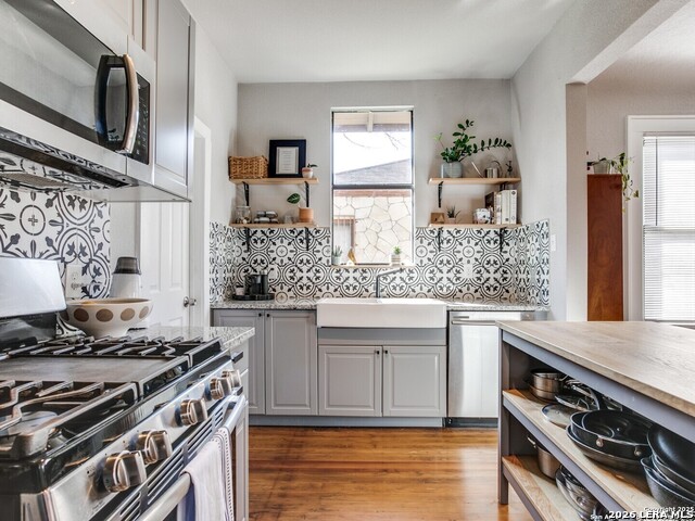 814 W Gramercy Property Photo 10