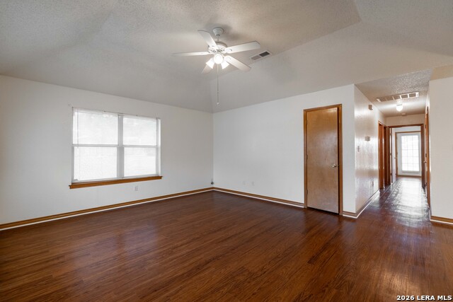 2740 Maple Tree Rd Property Photo 4
