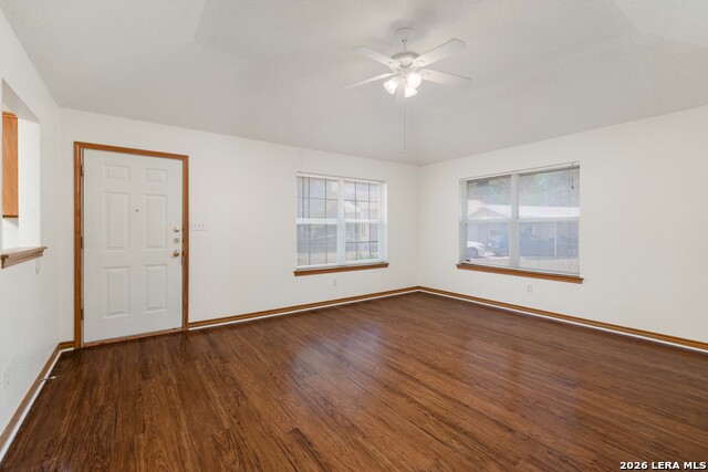 2740 Maple Tree Rd Property Photo 6