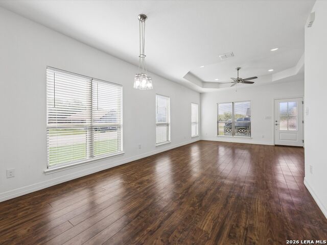 315 Sage Circle Property Photo 5