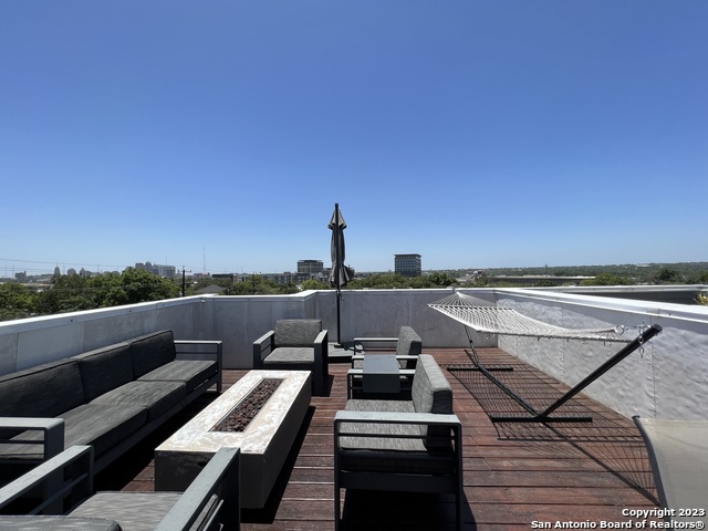 946 E Josephine St Property Photo 24