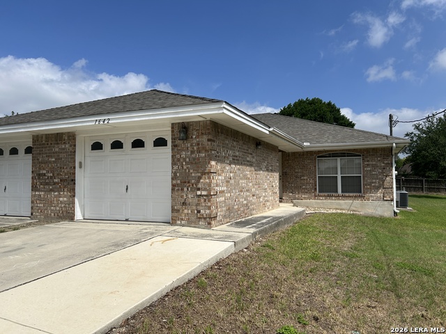 1642 W COUNTY LINE RD Property Photo 1