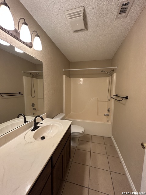 1642 W County Line Rd Property Photo 13