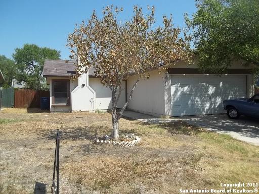 5827 HAWAIIAN CV Property Photo 1