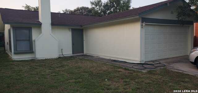 5827 HAWAIIAN CV Property Photo 1